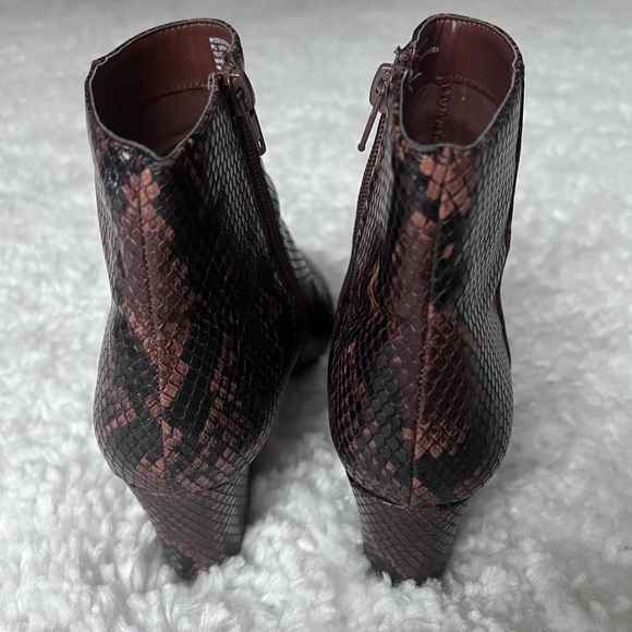 Steve Madden Snakeskin Zipper Booties - Size 7.5 GREAT Condition - Picture 4 of 9
